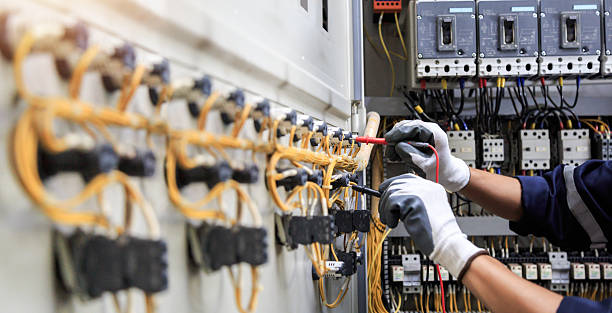Professional Electrician technician working in Estill Springs, TN